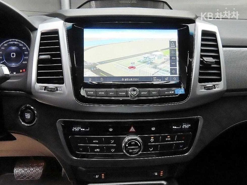 КейДжи Мобилити All New Rexton2.2 4x4 더 블랙 - 13