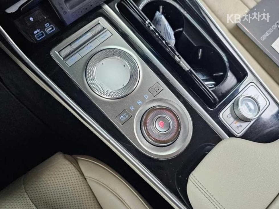 Genesis GV803.0 Diesel AWD - 9