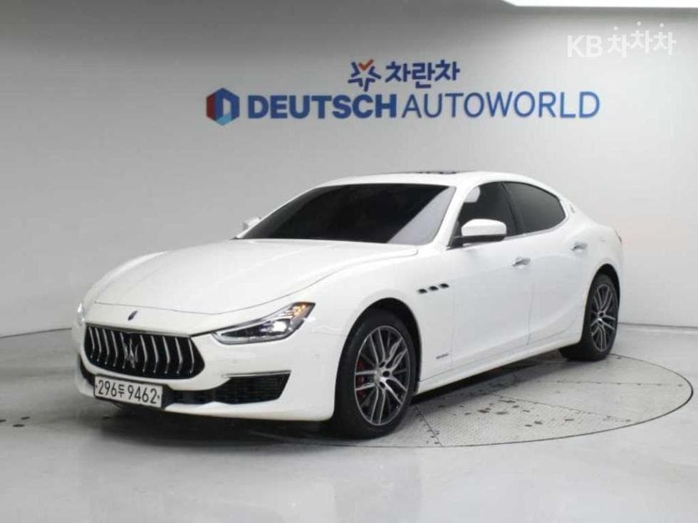 마세라티 New 기블리 3.0 그란루쏘 - Image 1
