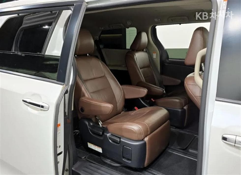 Toyota Sienna3.5 AWD Автоматик - 12