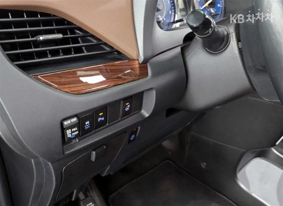 Toyota Sienna3.5 AWD Автоматик - 16