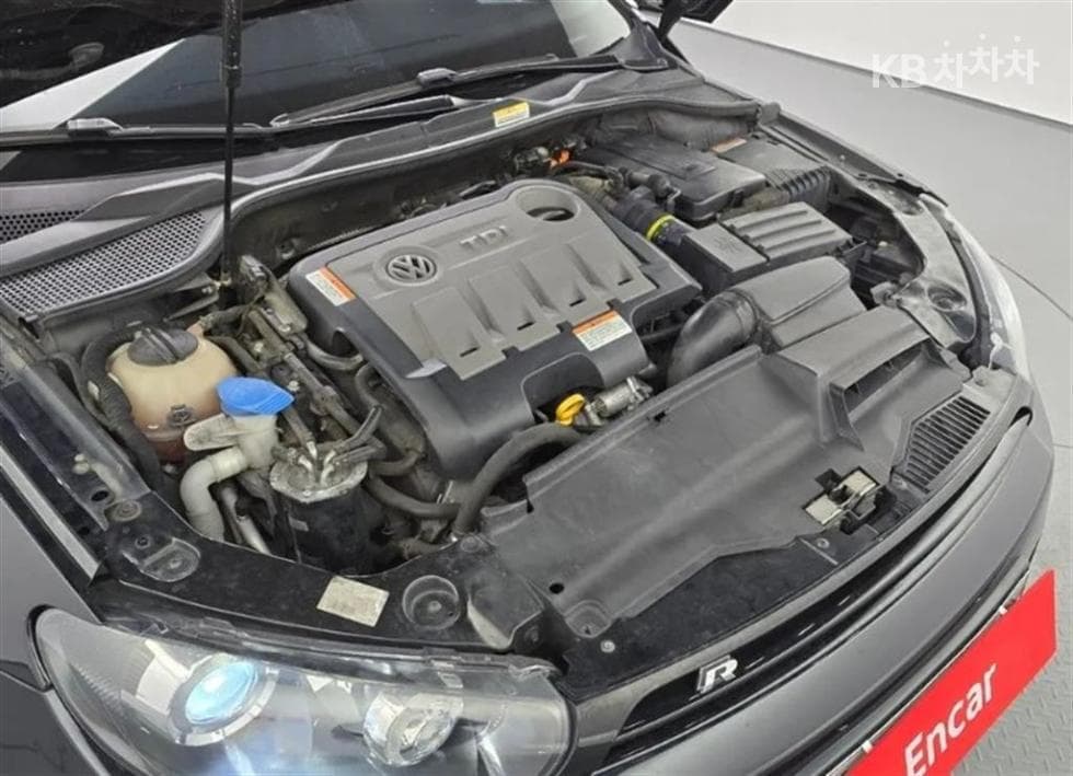 Volkswagen Scirocco2.0 Turbo Diesel Injection R-line - 6