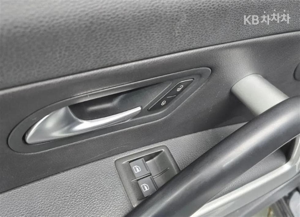 Volkswagen Scirocco2.0 Turbo Diesel Injection R-line - 18