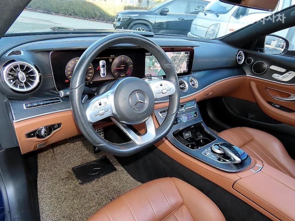 Mercedes-Benz E-Class (W213)E220d COUPE - 7