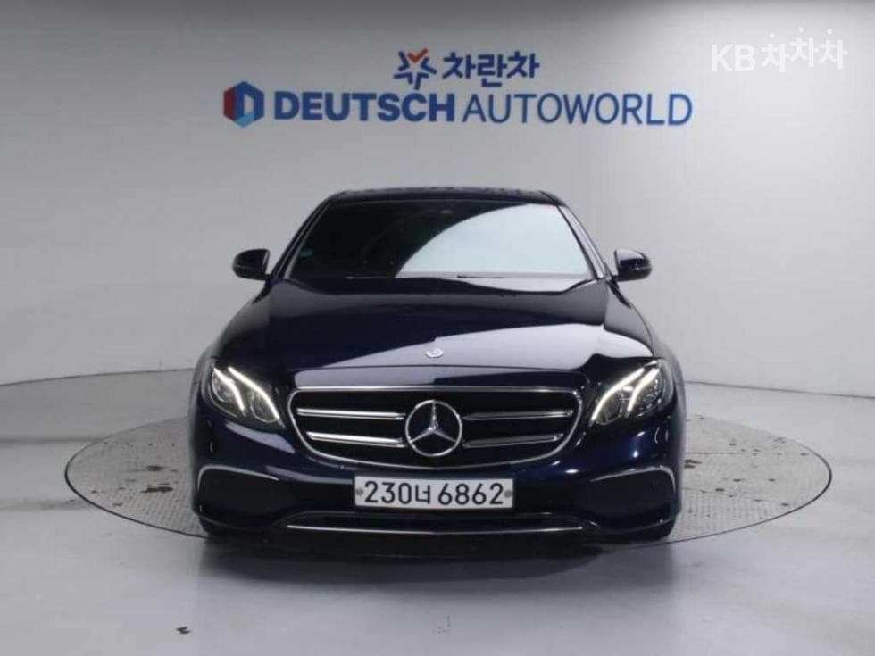 Mercedes-Benz E-Class (W213)E250 Avantgarde - 3