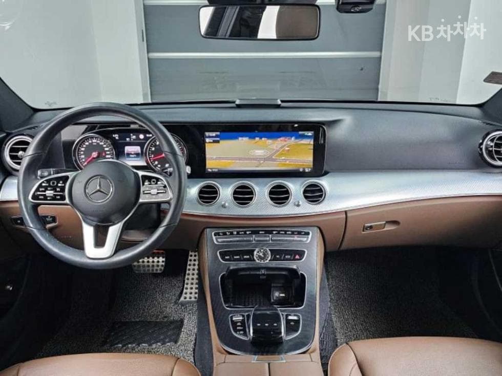 Mercedes-Benz E-Class (W213)E250 Avantgarde - 7