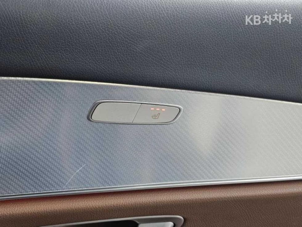 Mercedes-Benz E-Class (W213)E250 Avantgarde - 16