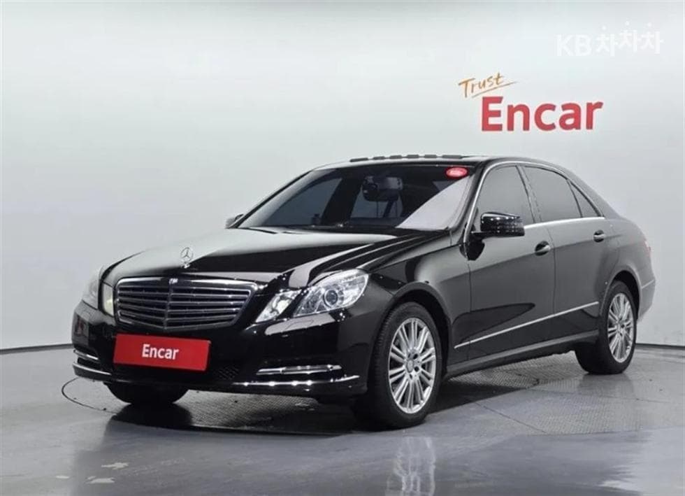 Mercedes-Benz New E-Class E300 엘레강스 W212(09~13) - Image 1