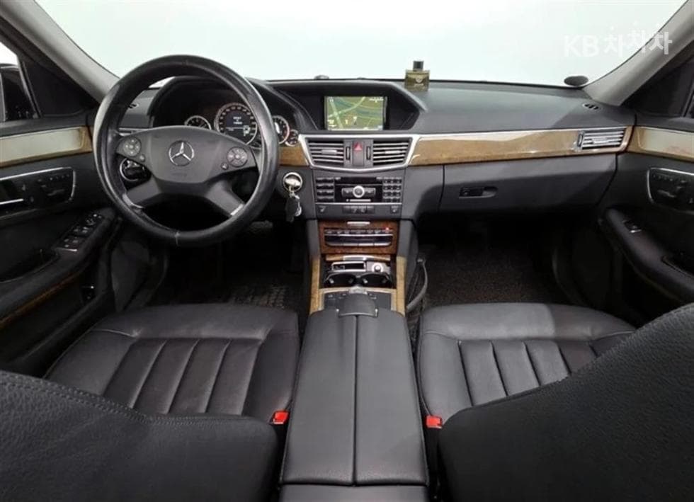Mercedes-Benz New E-ClassE300 엘레강스 W212 - 7