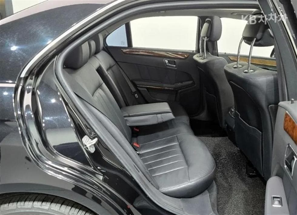 Mercedes-Benz New E-ClassE300 엘레강스 W212 - 12