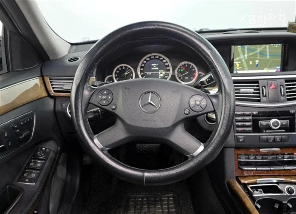 Mercedes-Benz New E-ClassE300 엘레강스 W212 - 13