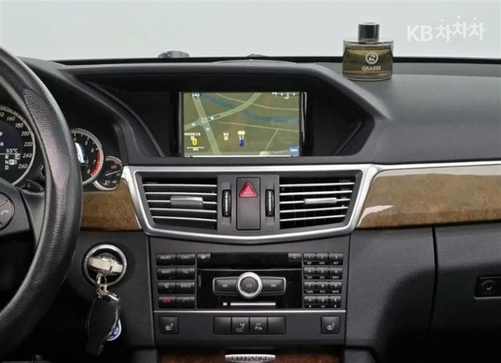 Mercedes-Benz New E-ClassE300 엘레강스 W212 - 14