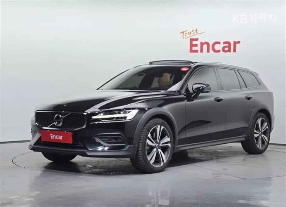 Volvo V60 CC(Second generation) T5 AWD Pro - Image 1