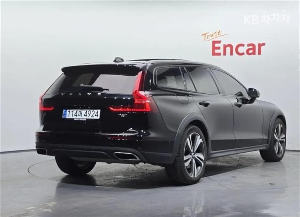 Volvo V60 CC(Second generation)T5 AWD Pro - 2