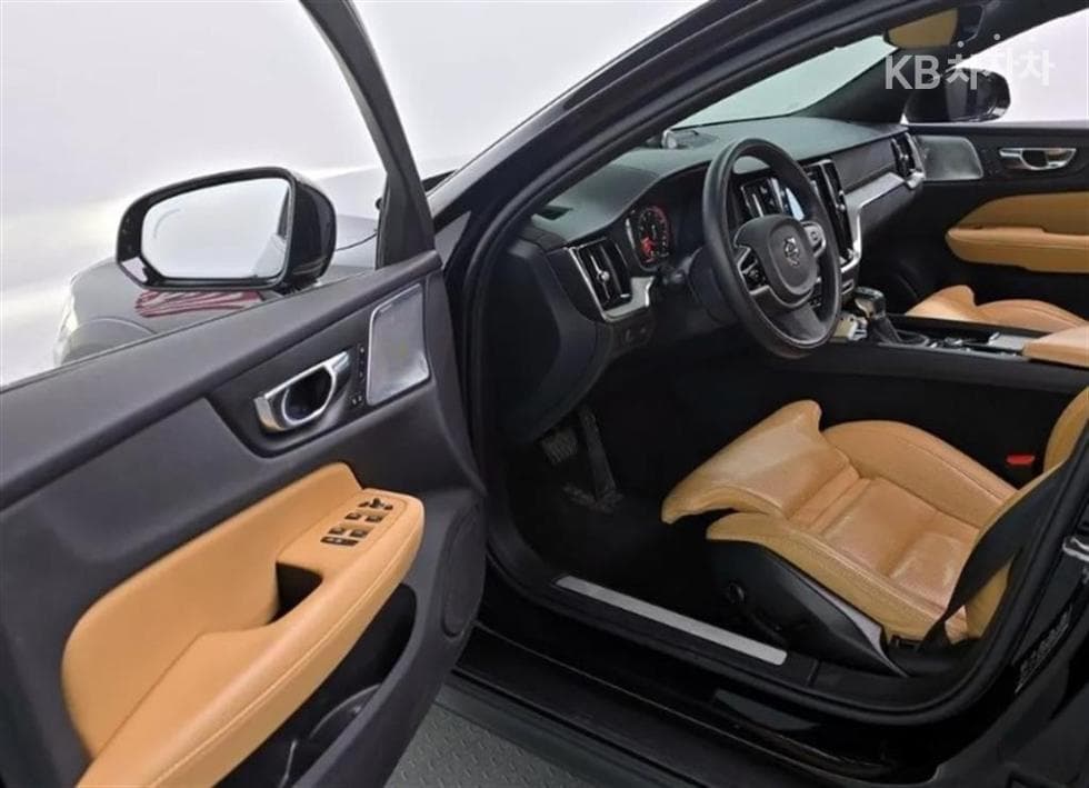 Volvo V60 CC(Second generation)T5 AWD Pro - 10