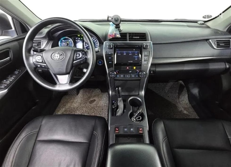 Toyota New Camry2.5L hybrid LE - 7