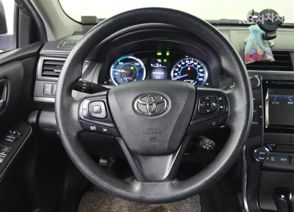 Toyota New Camry2.5L hybrid LE - 13