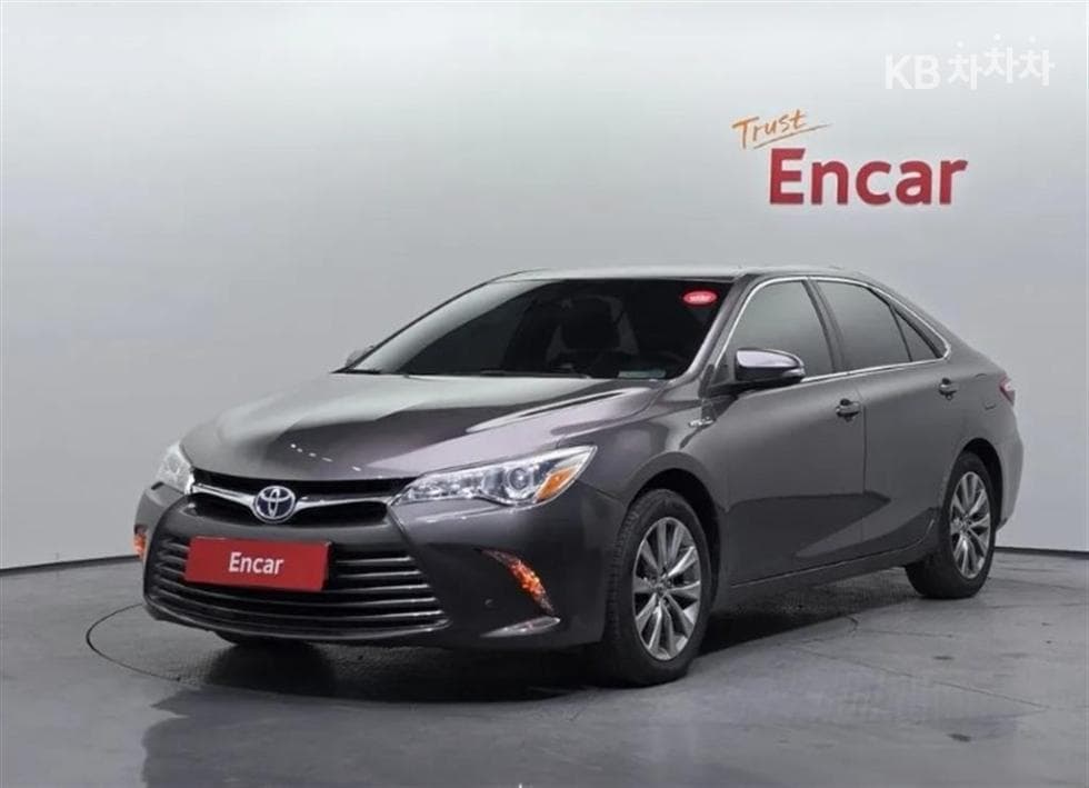 Toyota New Camry 2.5L hybrid LE - Image 1