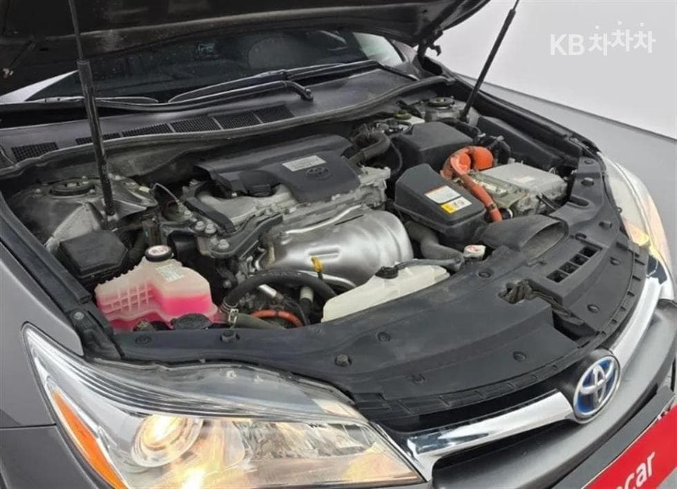 Toyota New Camry2.5L hybrid LE - 6