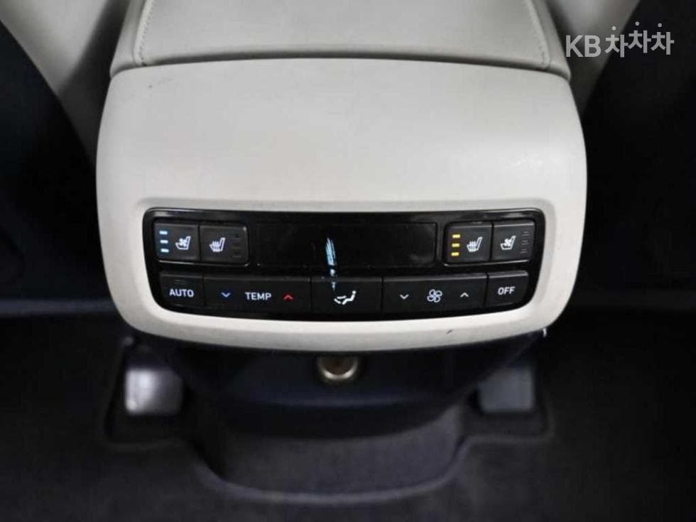 Hyundai Palisade3.8 Gasoline 7-seater (Limousine) Prestige - 16