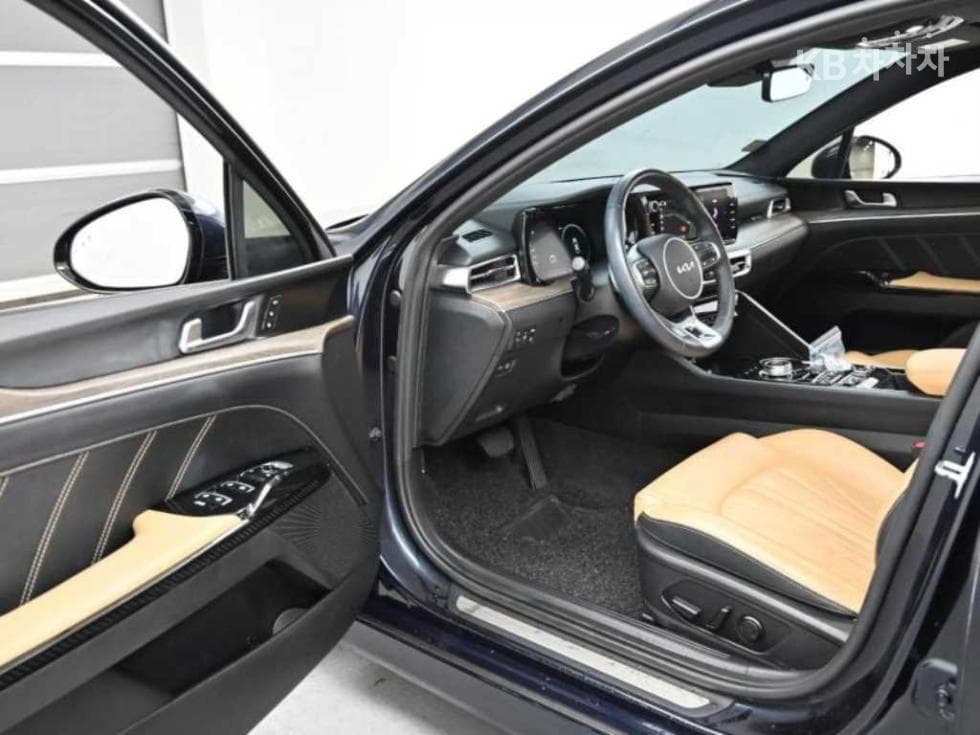 Kia The New (facelift) K5 Hybrid 3rd Gen2.0 HEV Signature - 11