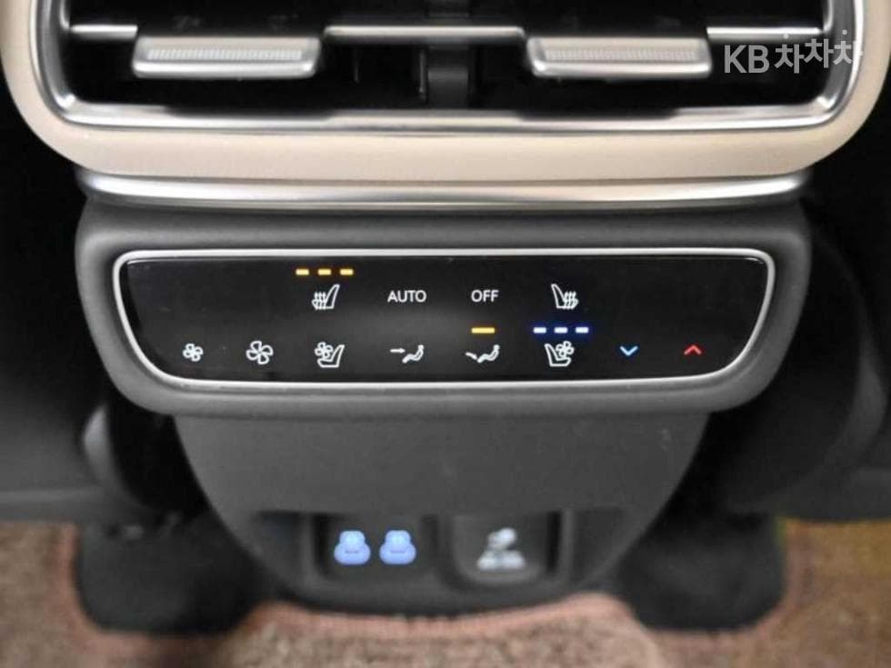 Genesis GV802.5 Turbo Gasoline AWD - 16