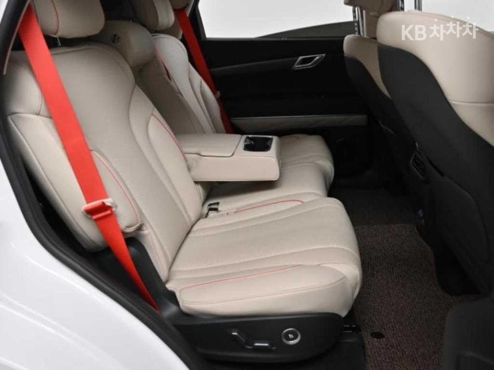 Genesis GV802.5 Turbo Gasoline AWD - 12