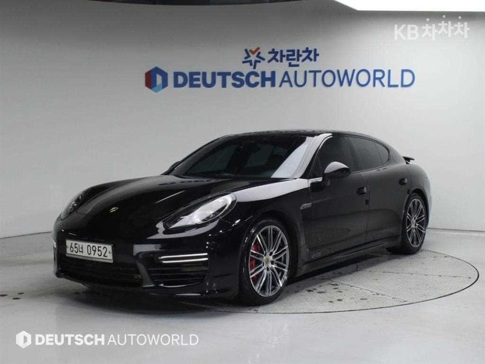 Porsche 파나메라 4.8 GTS 970 - Image 1