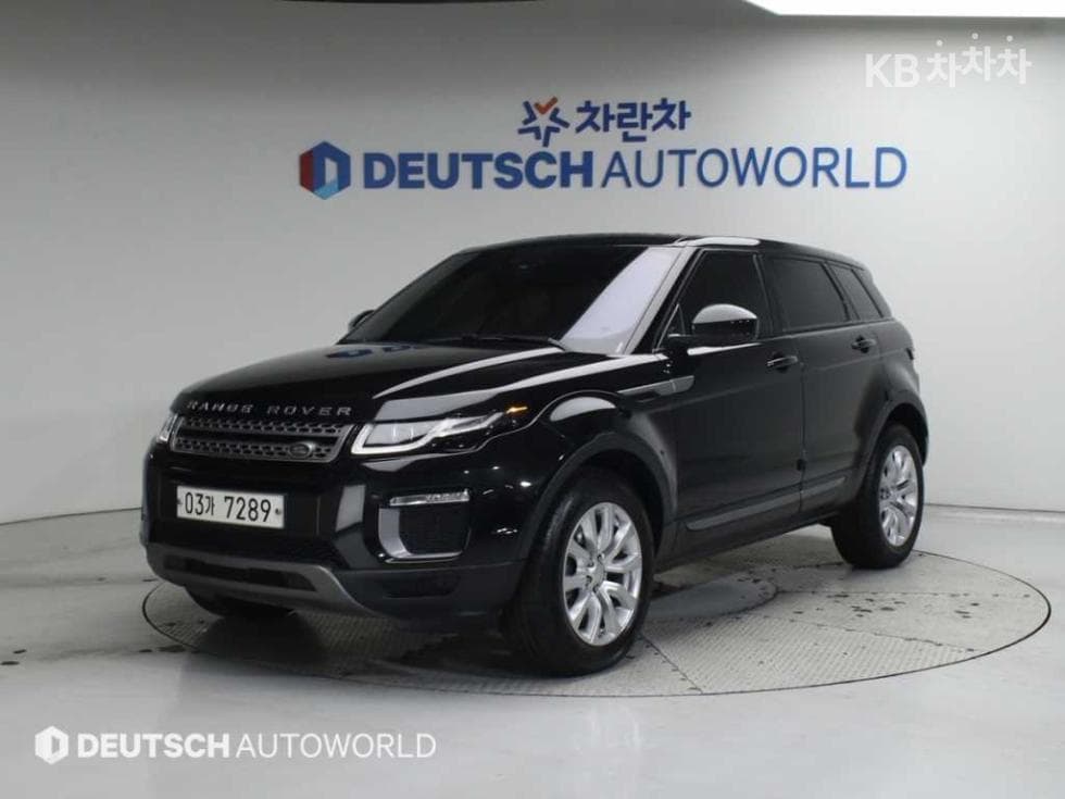 Land Rover Range Rover Evoque 5-door 2.0 TD4 SE - Image 1
