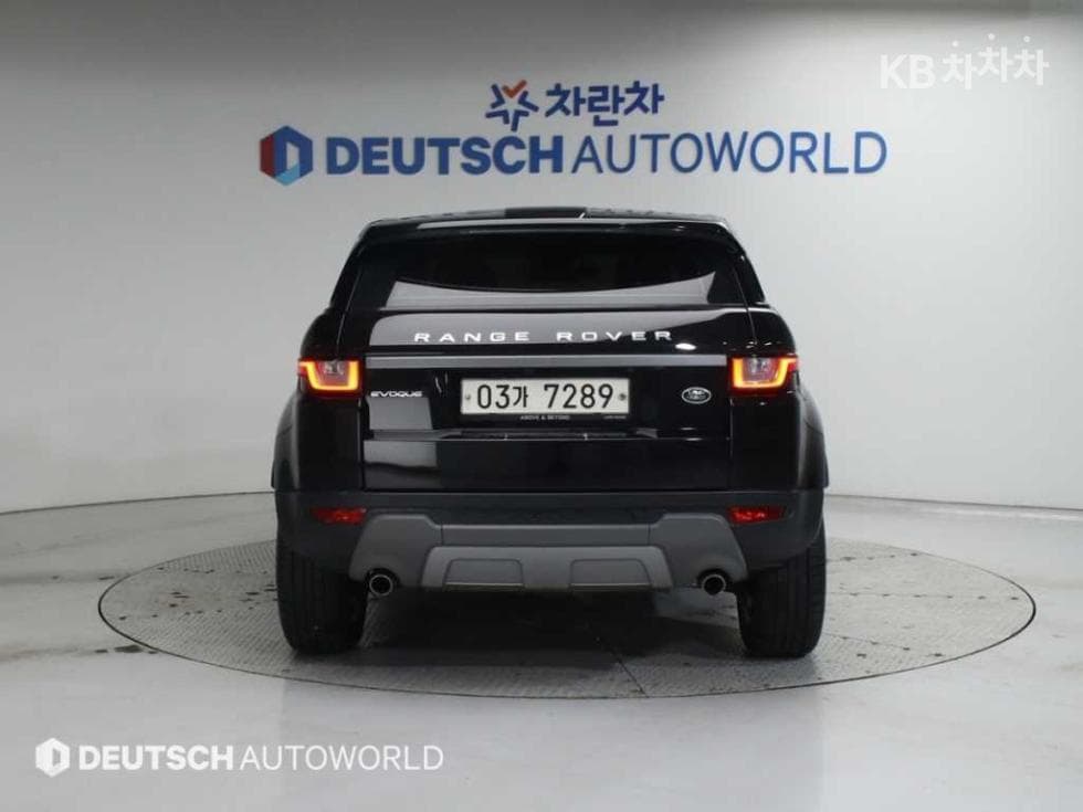 Land Rover Range Rover Evoque5-door 2.0 TD4 SE - 4