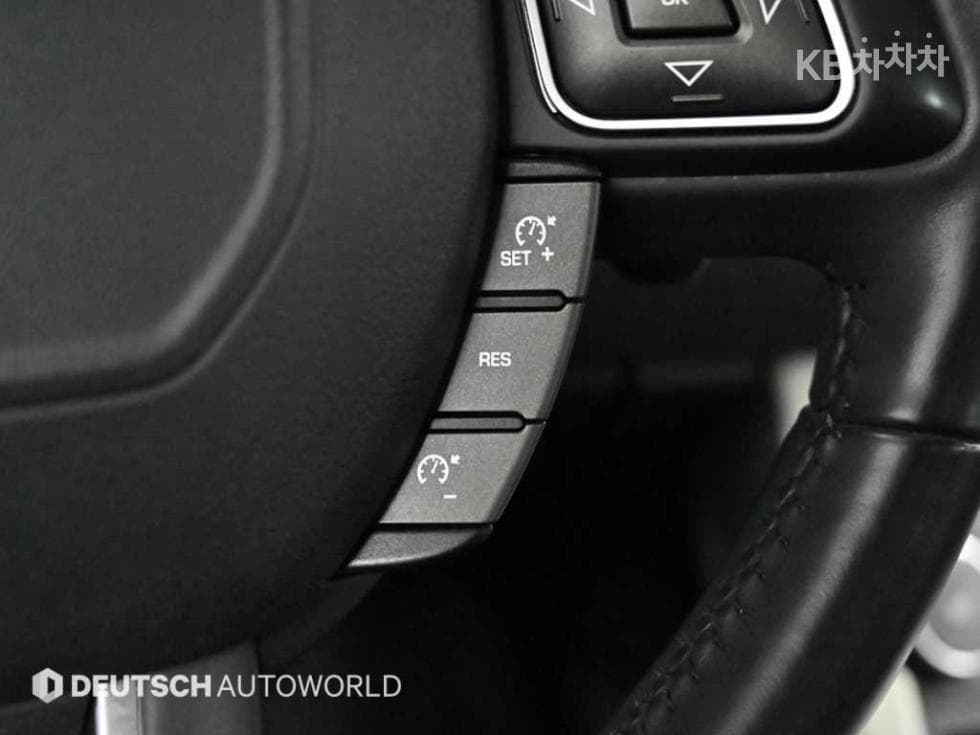 Land Rover Range Rover Evoque5-door 2.0 TD4 SE - 18