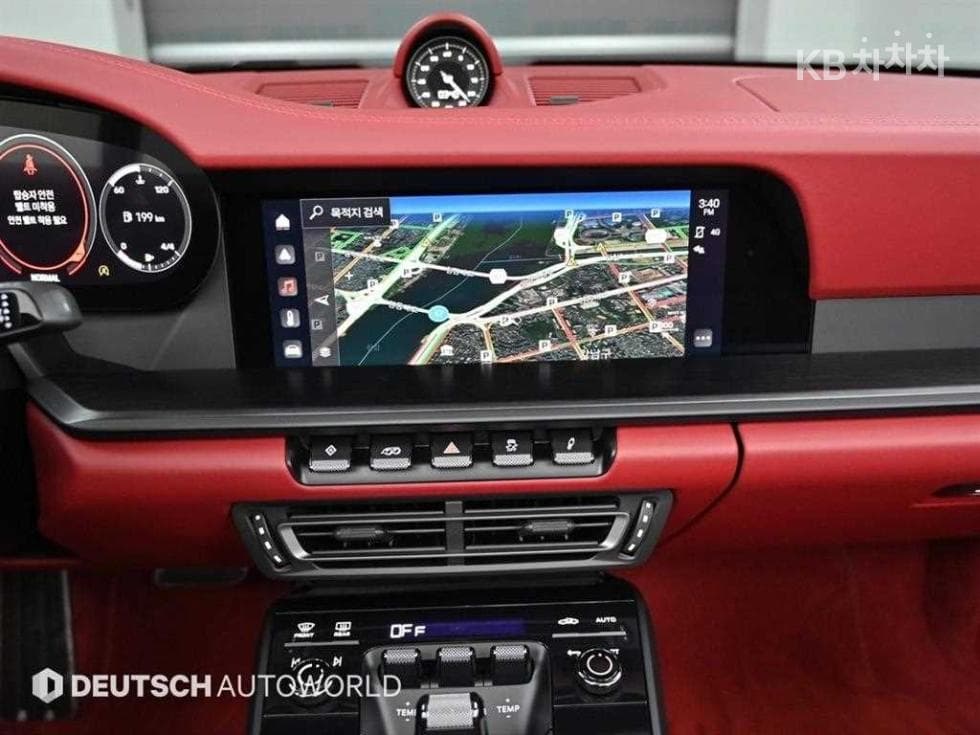 Porsche 911(992)Carrera 4 GTS - 14