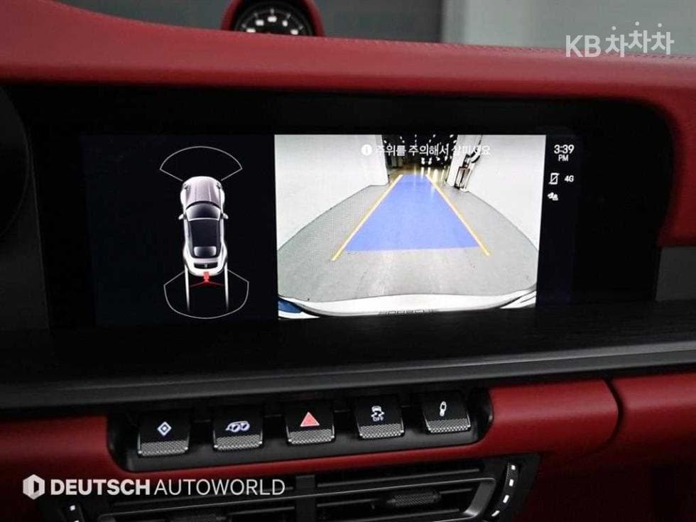 Porsche 911(992)Carrera 4 GTS - 15