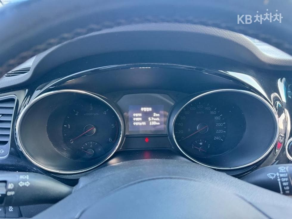 Kia All New Carnival9-seater 2.2 Diesel Noblesse - 6