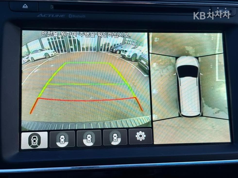 Kia All New Carnival9-seater 2.2 Diesel Noblesse - 10