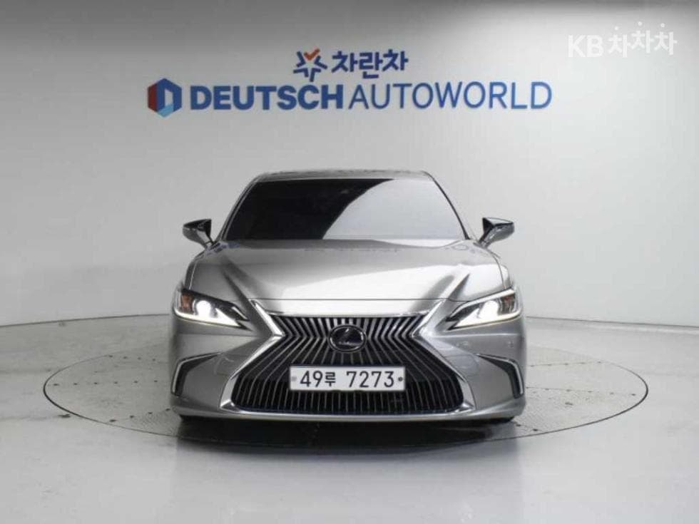 Lexus Нов 제너Рей (ван)션 ES300h Luxury - 3