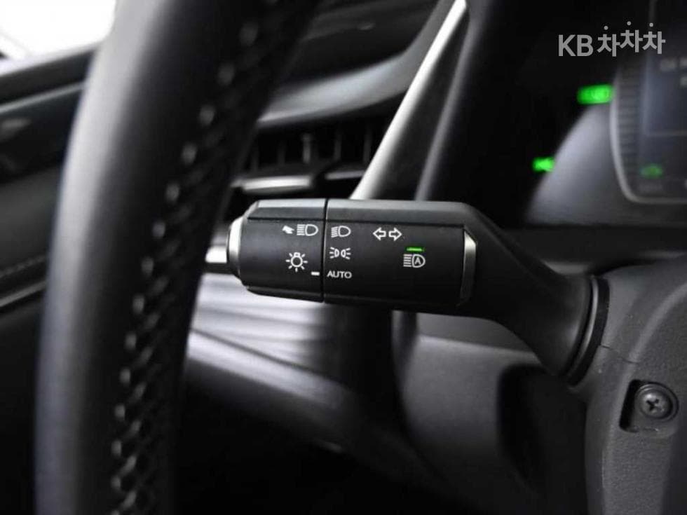 Lexus Нов 제너Рей (ван)션 ES300h Luxury - 17