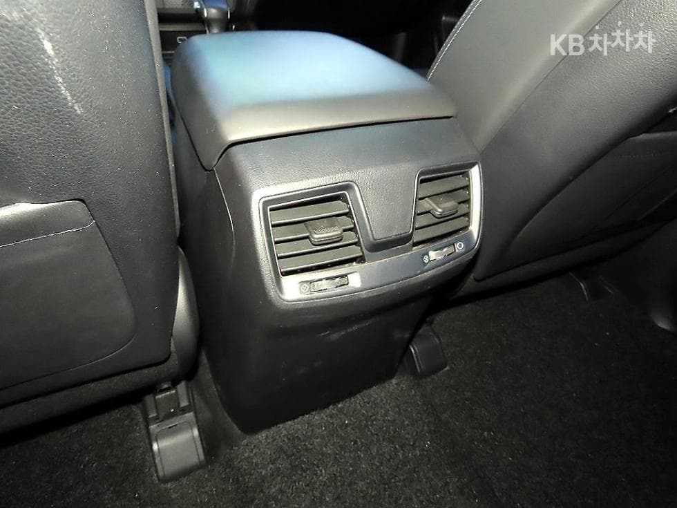 KG Mobility Rexton 스포츠2.2 2WD Prestige - 18