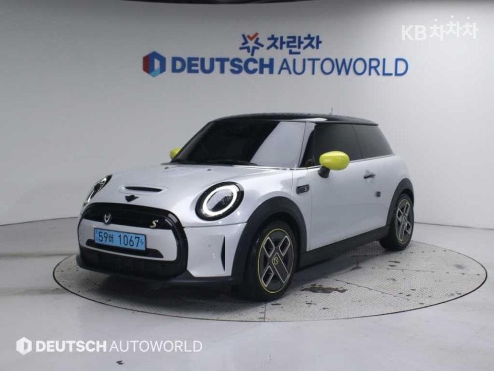 Mini Cooper SE Electric Standard - Image 1