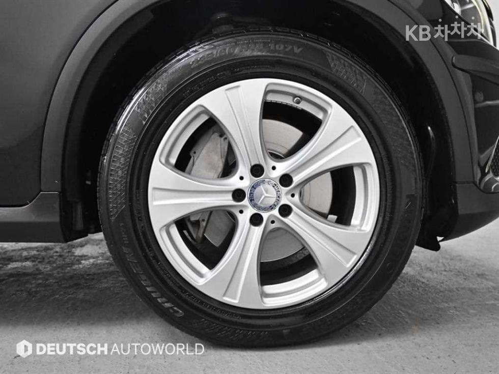 Mercedes-Benz GLC(X253)220 d 4Matic Standard - 5