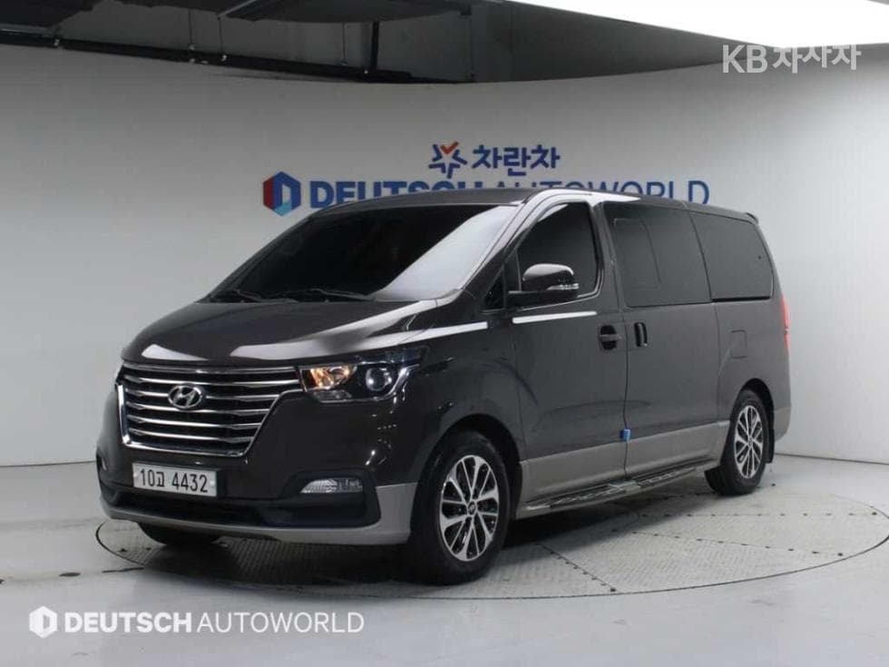 Hyundai The New (facelift) 그랜드 Star렉스 어반 9-seater Exclusive - Image 1