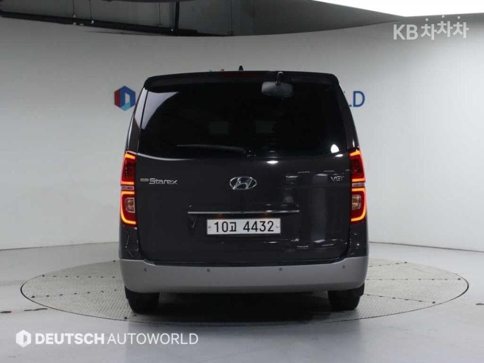 Hyundai The New (facelift) 그랜드 Star렉스어반 9-seater Exclusive - 4