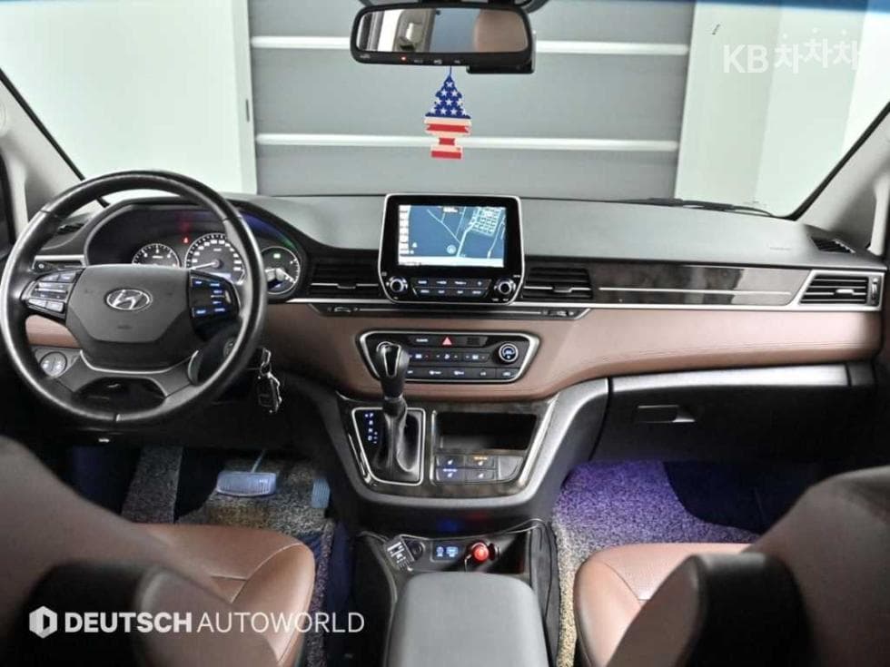 Hyundai The New (facelift) 그랜드 Star렉스어반 9-seater Exclusive - 7
