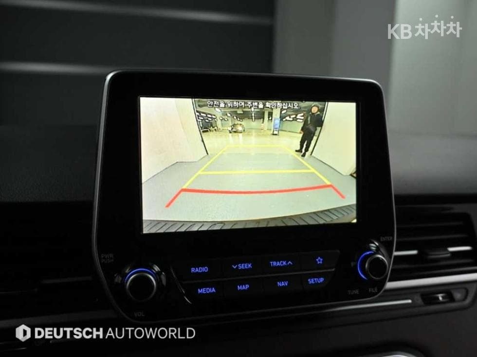 Hyundai The New (facelift) 그랜드 Star렉스어반 9-seater Exclusive - 15