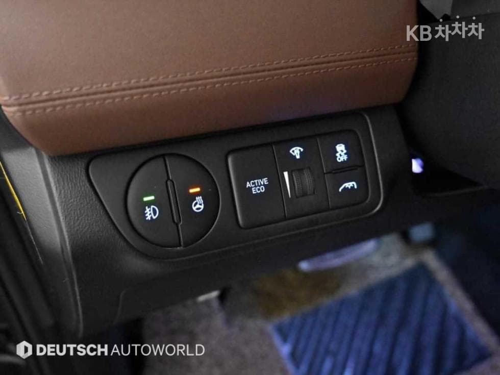 Hyundai The New (facelift) 그랜드 Star렉스어반 9-seater Exclusive - 17