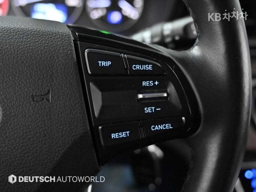 Hyundai The New (facelift) 그랜드 Star렉스어반 9-seater Exclusive - 18