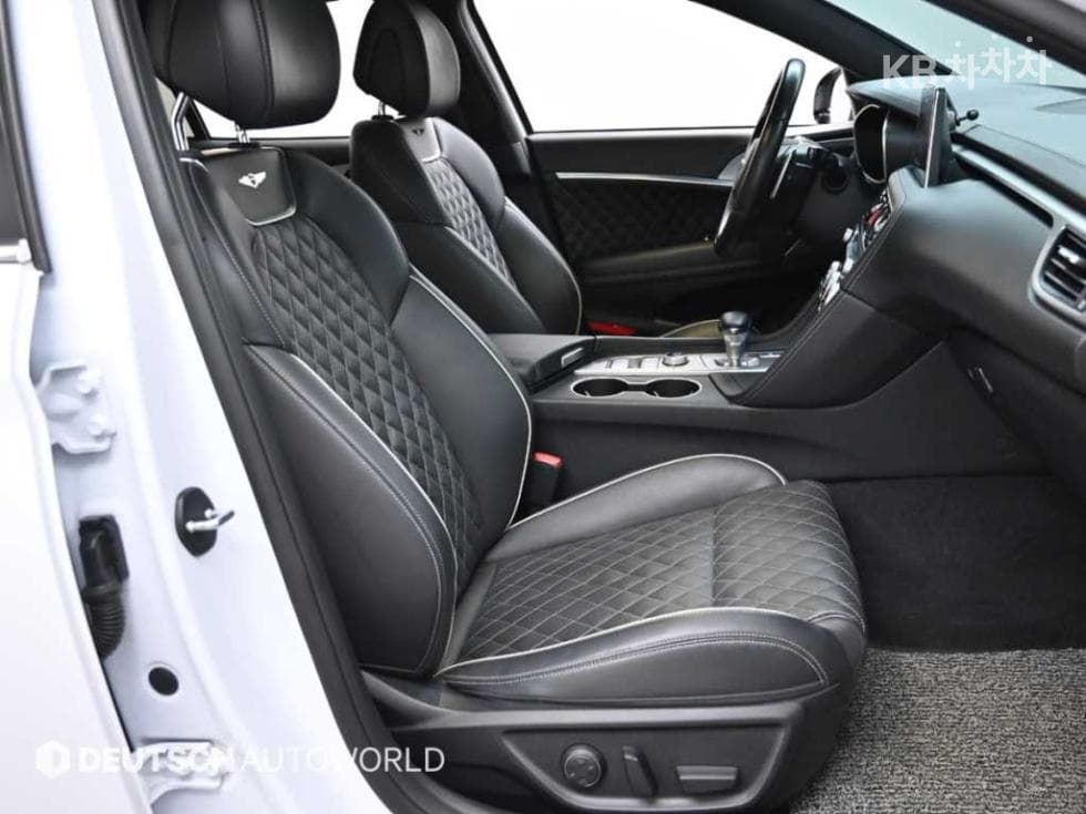 Genesis G70 SPORT3.3T SPORT AWD Supreme - 10