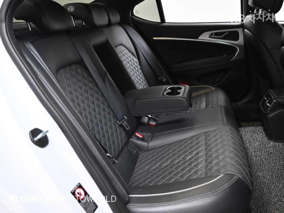 Genesis G70 SPORT3.3T SPORT AWD Supreme - 12