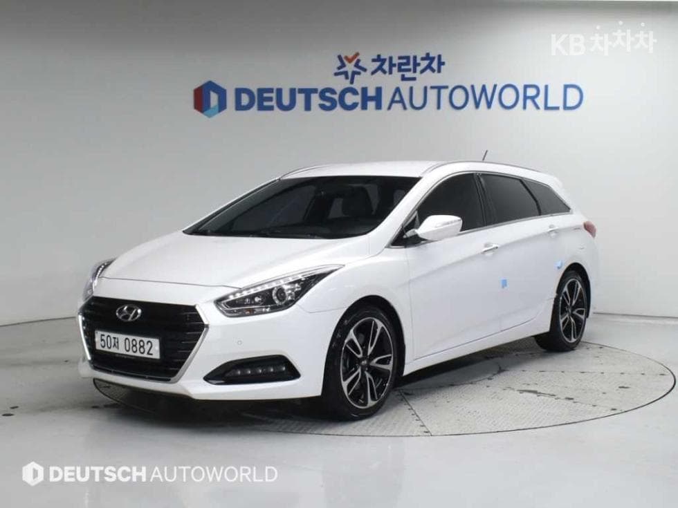 Hyundai The New (facelift) i40 1.7 VGT 디 스펙 - Image 1