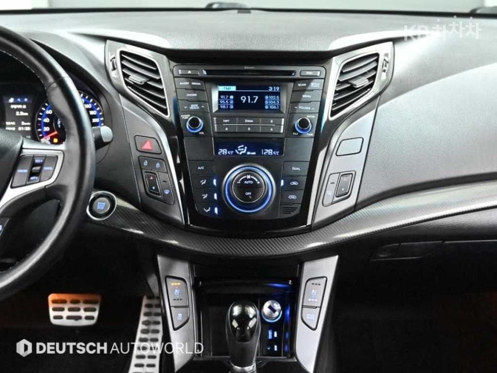 Hyundai The New (facelift) i401.7 VGT 디 스펙 - 14